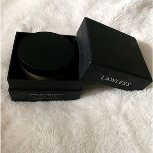 Lawless- Loose Setting Powder, Shade Golden Translucent